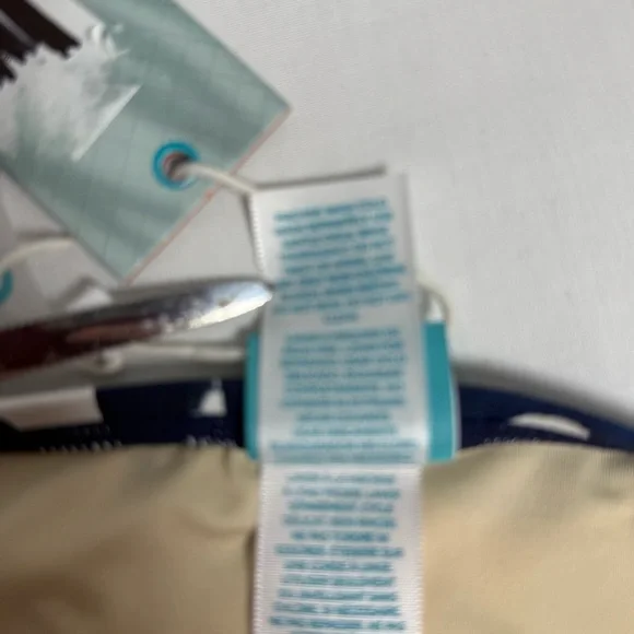 Women’s Floral 1pc Swimwear by Coastal Blue Sz XL (16-18) NWT - Picture 8 of 13